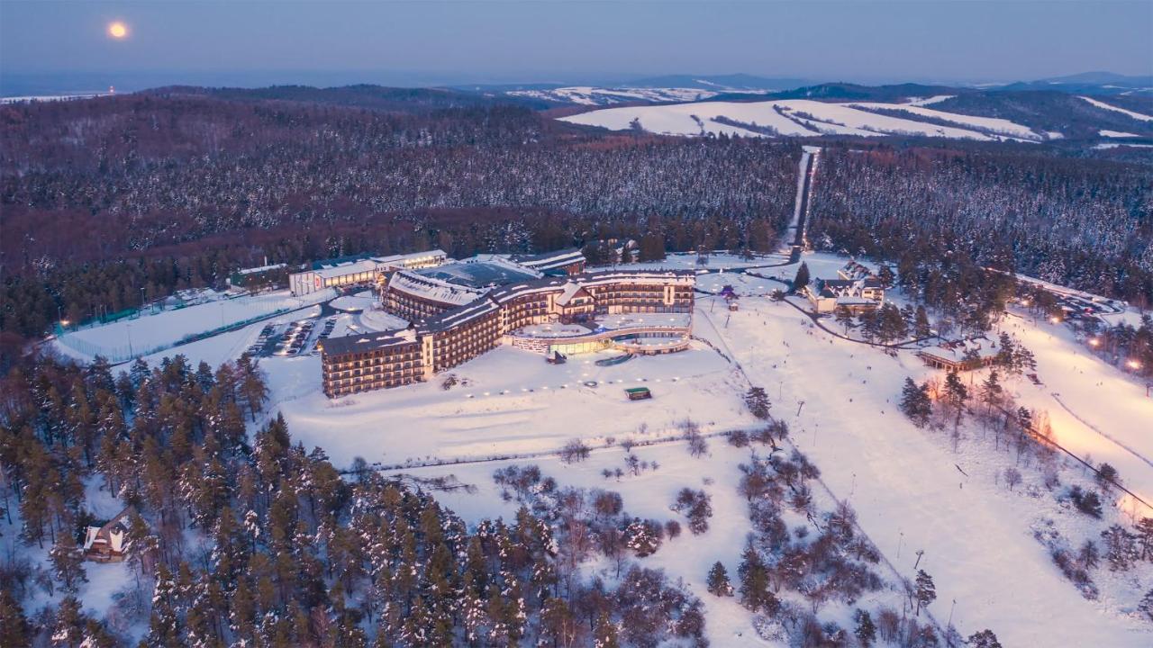 Hotel Арламув Екстер'єр фото