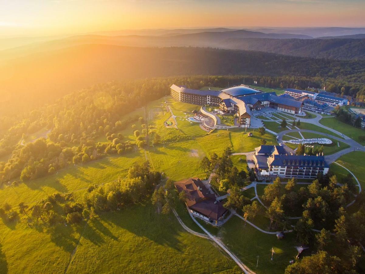 Hotel Арламув Екстер'єр фото